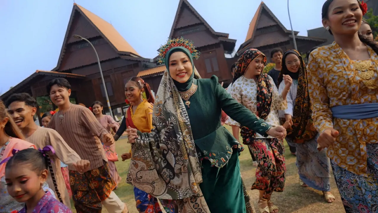 lirik salam kaut noraniza idris